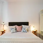 Apartament Garnizon Z Ogrodkiem